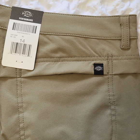 ⭐️3/$35 Dickies Performance Cargo Shorts - Picture 3 of 7